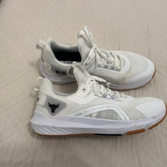 Under Armour Training Shoes - Picture 2 of 5